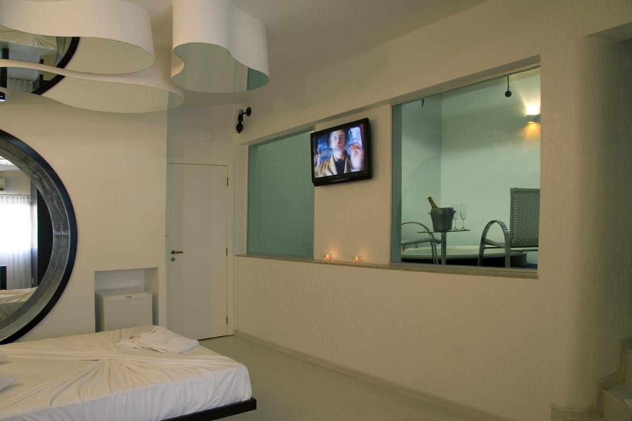 Motel Chalet (Adults Only) 贝洛哈里桑塔 外观 照片